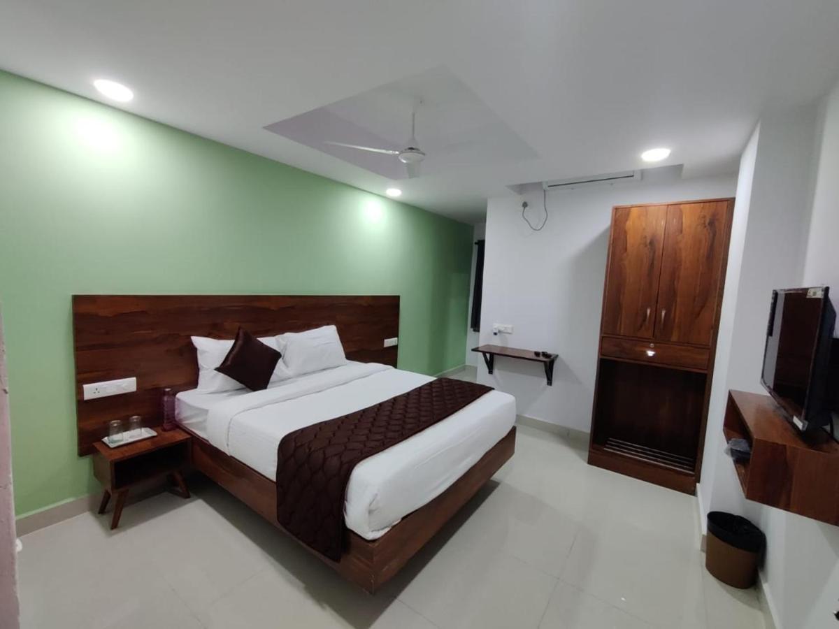 Hotel Prime Jubilee Hyderabad Exterior photo